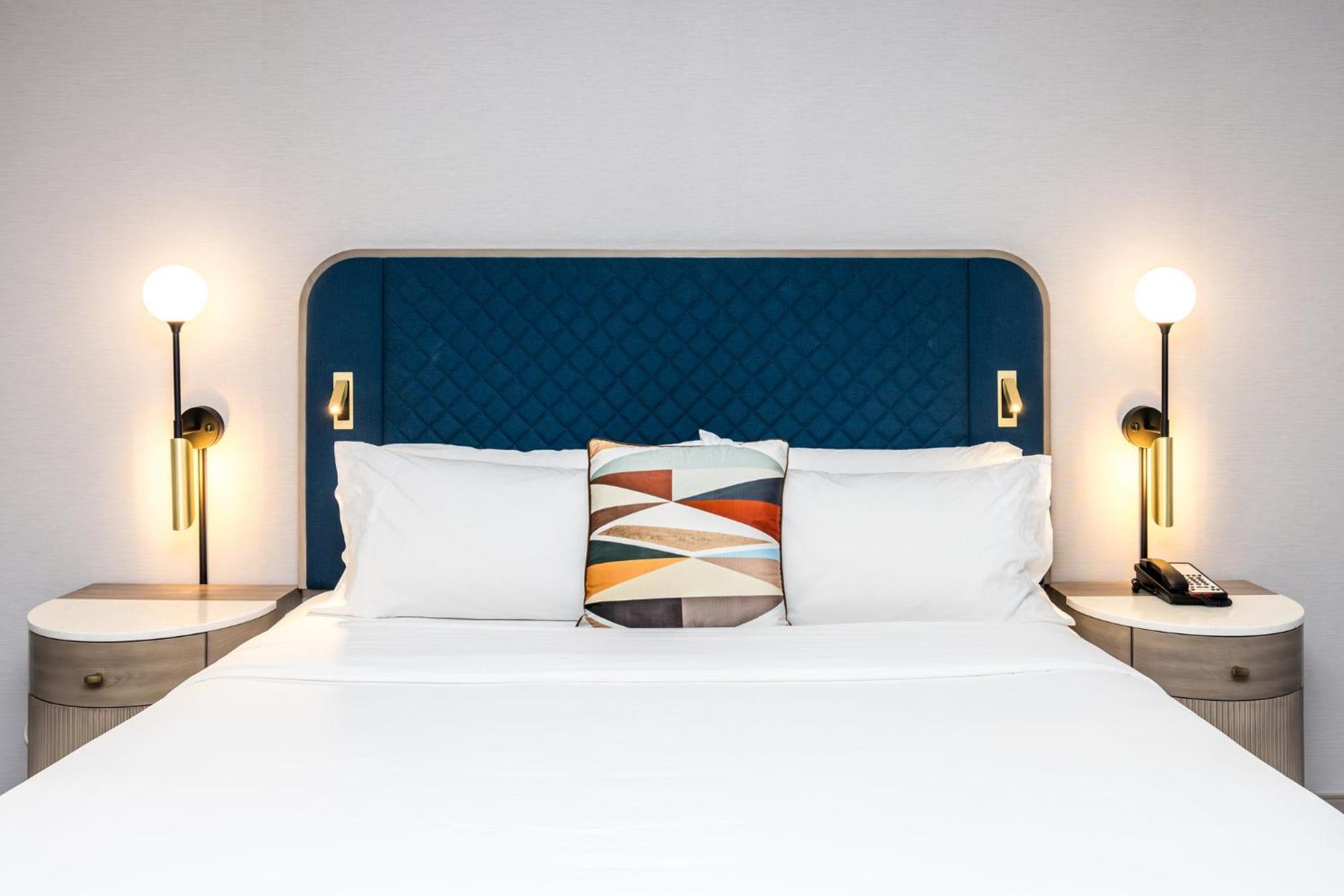 Voco The Clair Cincinnati Downtown By Ihg Εξωτερικό φωτογραφία