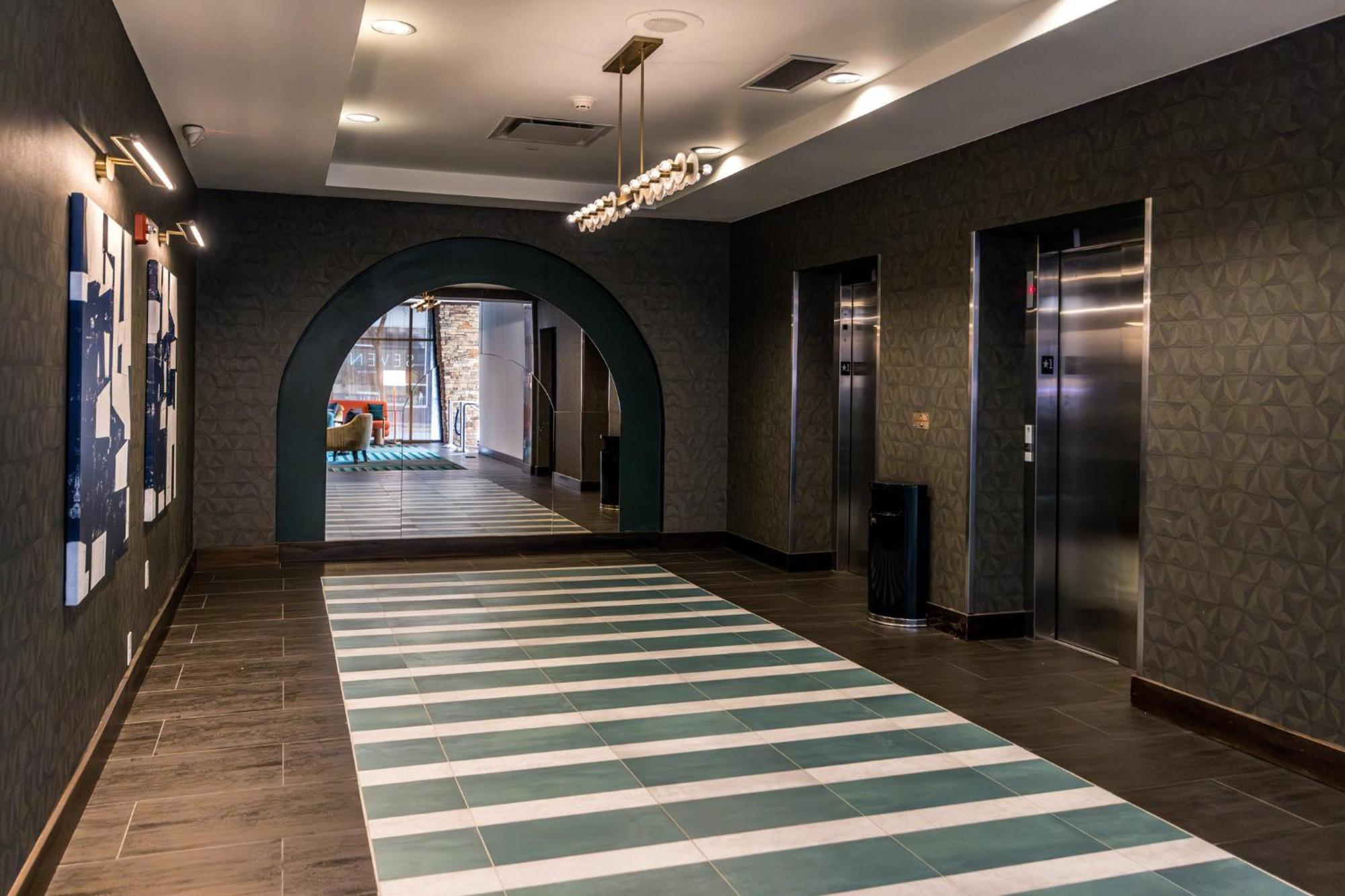 Voco The Clair Cincinnati Downtown By Ihg Εξωτερικό φωτογραφία